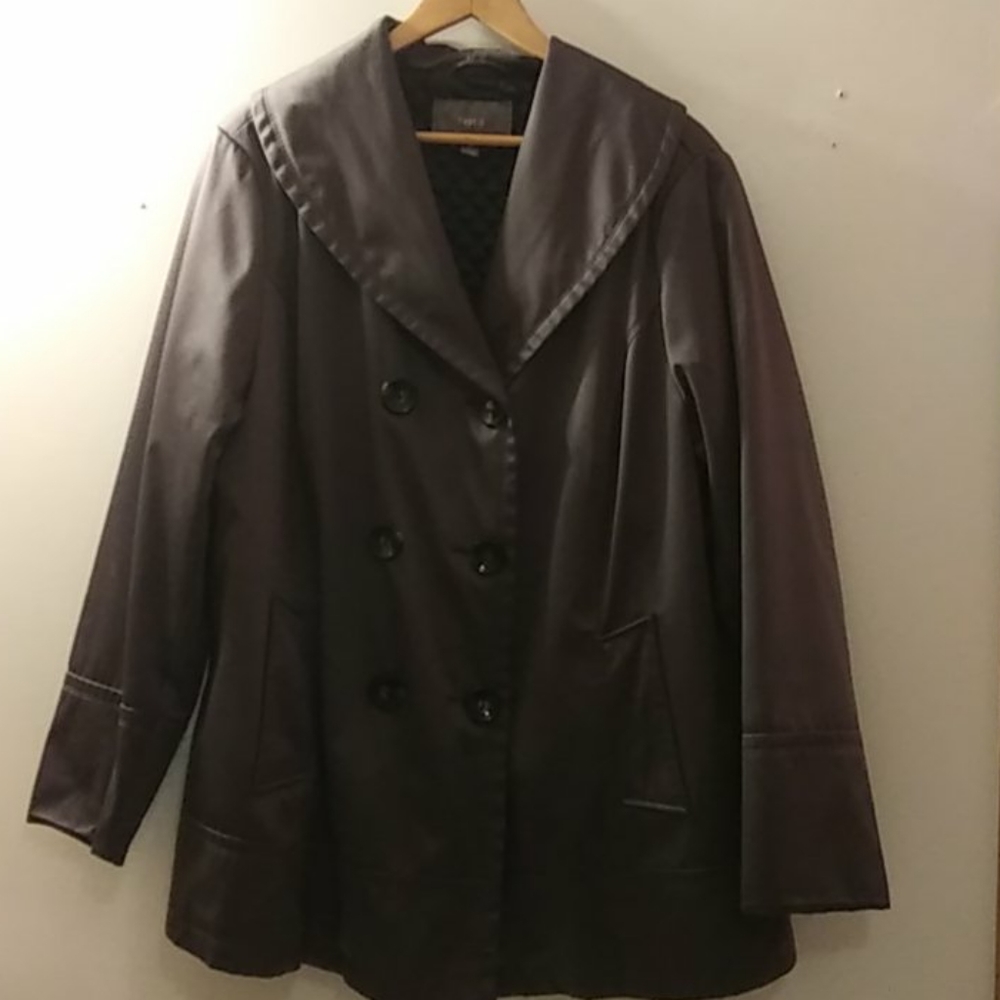 Ladies plus size coat by apt 9